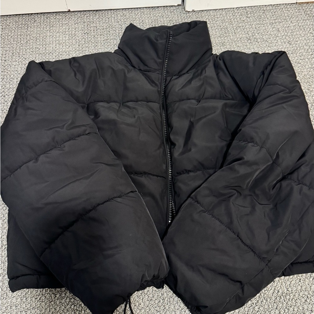 H&M black winter cropped jacket